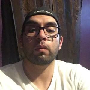 Meet your Posher, Cesar